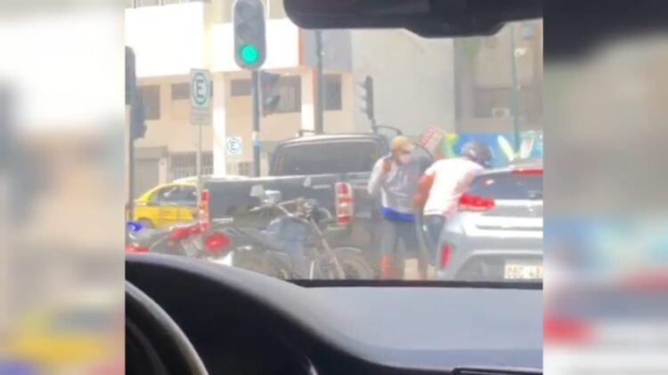 Sacapintas roban en pleno centro de Machala ciudadanía solicita mayor