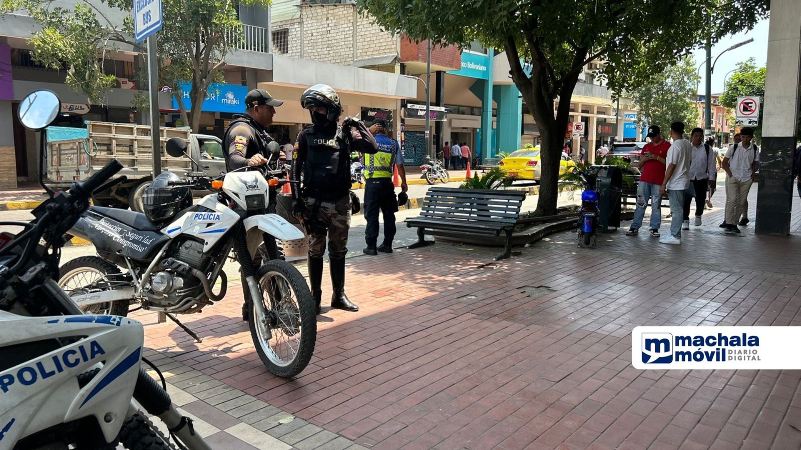 Herido Por Sacapintas En Pleno Centro De La Ciudad Machala M Vil