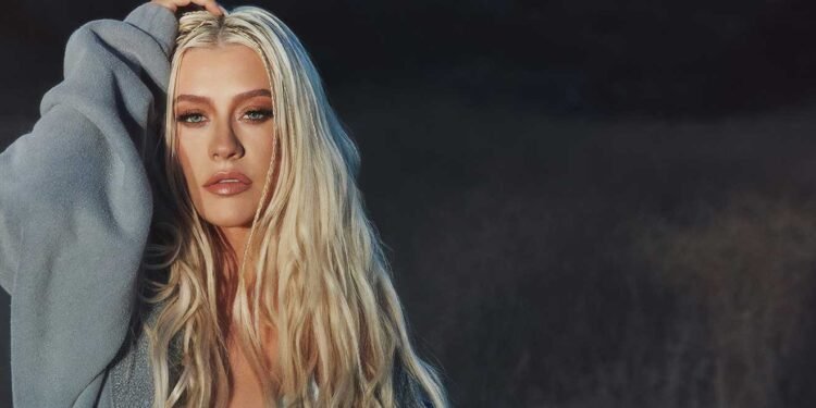 Christina Aguilera estrena nueva canción dedicada a su padre ecuatoriano –  Machala Móvil