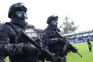 mas-policias-militares-ecuador-lasso