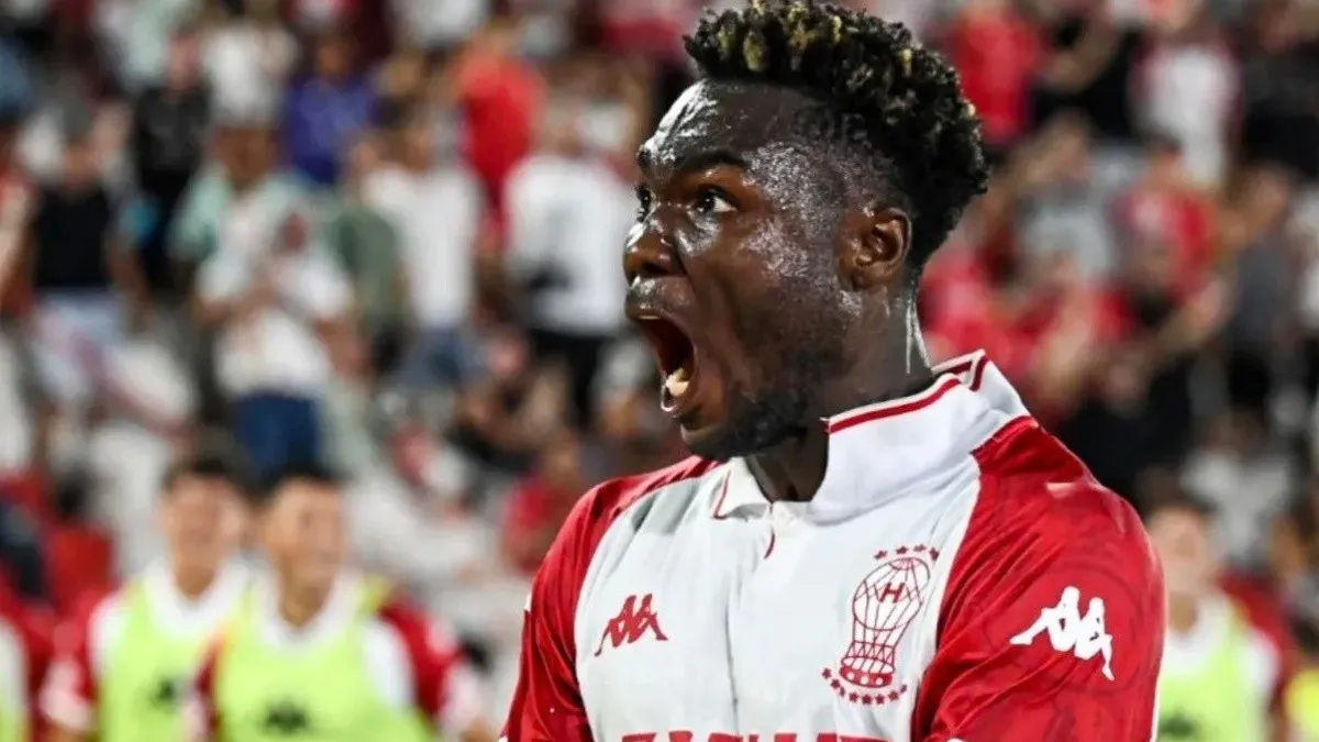 El delantero ecuatoriano Caicedo define el clásico ante San Lorenzo y ...