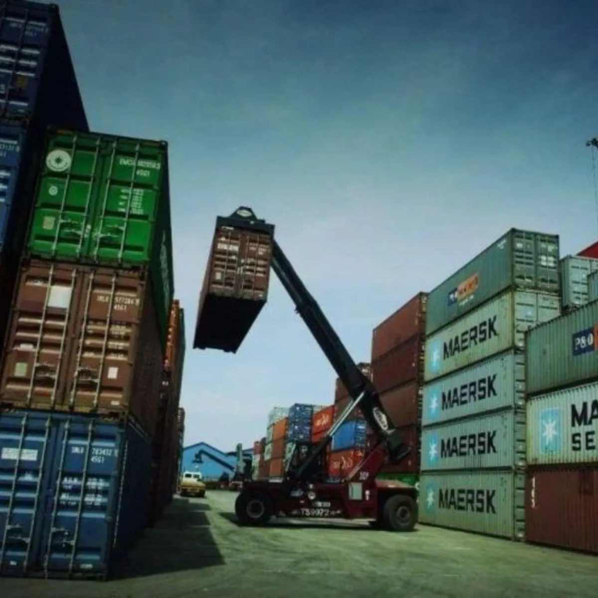 Importaciones desde Colombia caen cerca del 70 % tras aplicación de la sobretasa de seguridad