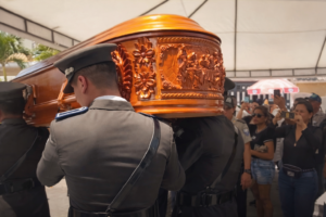 5aeb647d-91c5-4249-a96a-638600011f16