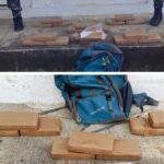 Hallan cargamento de cocaína abandonado en una mochila en zona fronteriza de Esmeraldas