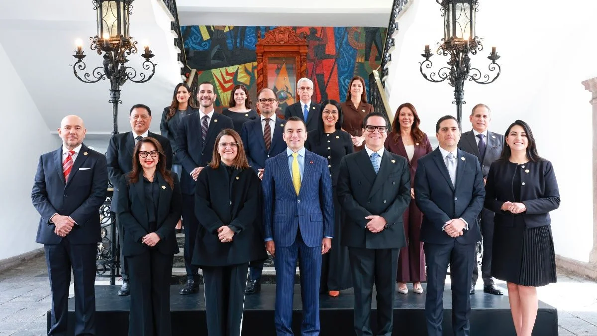 Gobierno emite tres decretos para concretar la fusión de ministerios y la reorganización estatal