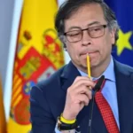 Congresista ordena suspensión de Gustavo Petro y desata crisis política en Colombia