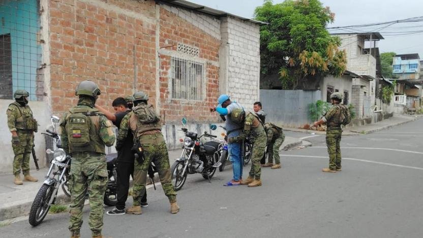Civiles que se involucren en el conflicto armado interno podrán ser indultados, según nuevo decreto presidencial
