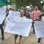 Ciudadanos realizan plantón en respaldo al alcalde de Esmeraldas tras su detención