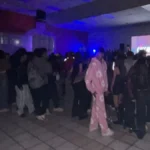 Más de 100 menores fueron encontrados en una fiesta clandestina en Conocoto